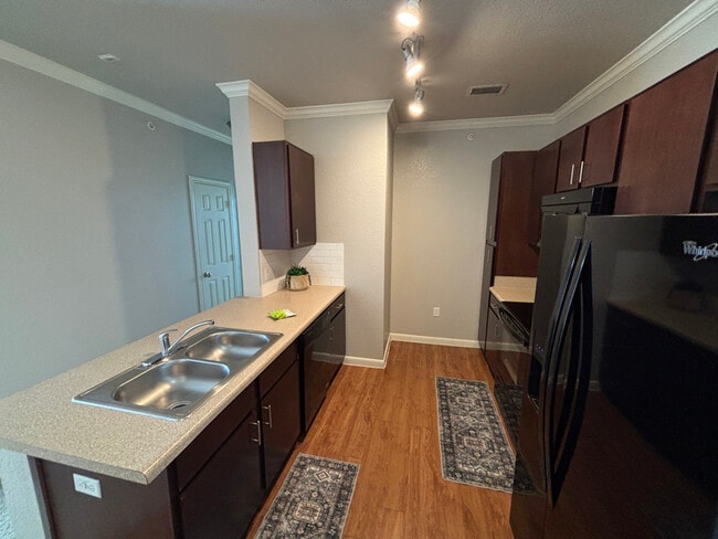 Building Photo - 1811 Medical Pkwy