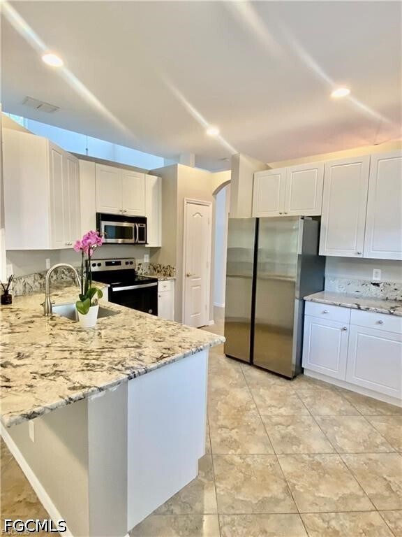 Foto del edificio - 8929 Spring Mountain Way