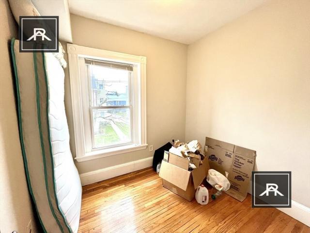 Building Photo - 3 bedroom in Allston MA 02134