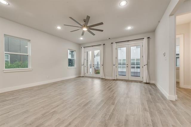 Foto del edificio - 2606 Carolwood Ln