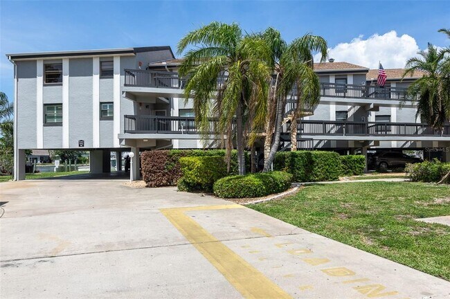 Building Photo - 326 Windrush Blvd