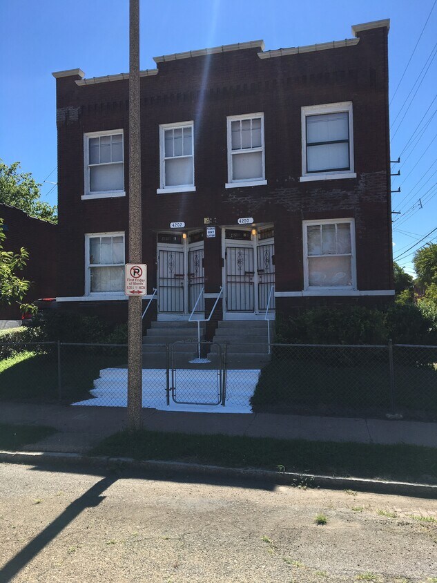 Foto principal - 4200 College Ave