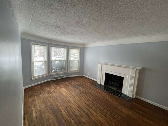 Building Photo - 18294 Marlowe St
