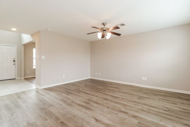 Foto del edificio - 13203 Alderfield Rd