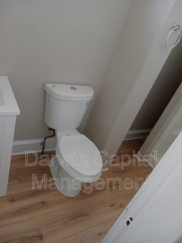 Foto del edificio - 7 E Main St