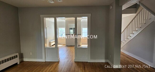 Building Photo - 206 Maine Ave