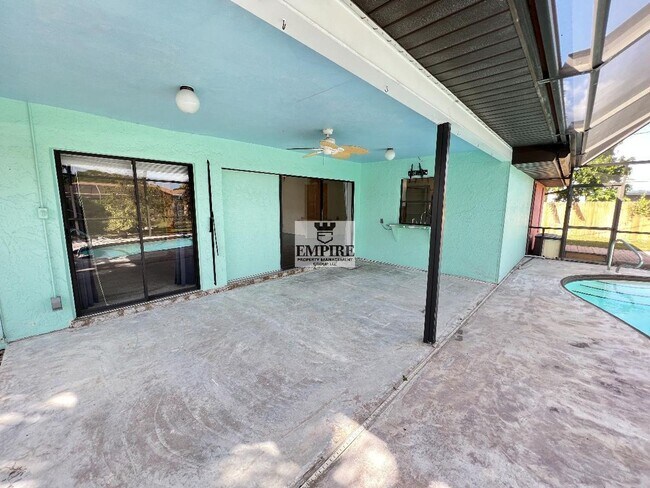 Building Photo - Cozy Cape Coral Pool Home – 3 Beds, 2 Bath...