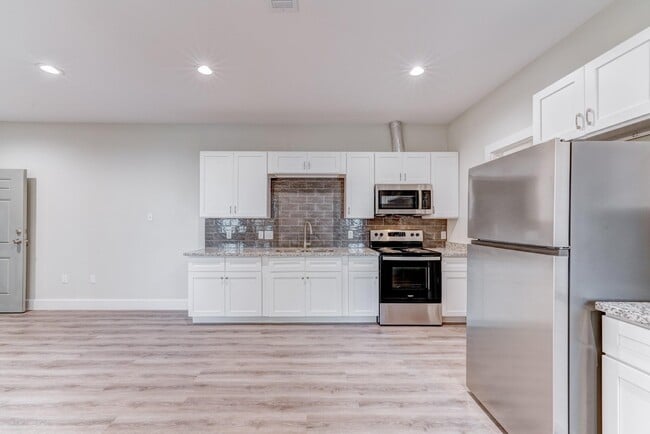 Building Photo - 2906 Berry Rd