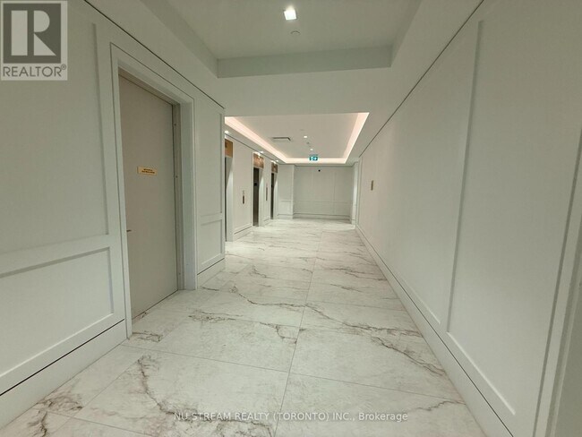 Building Photo - 4000 Eglinton Ave W