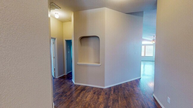 Building Photo - Welcome to Bridgewood Estates—your new hav...