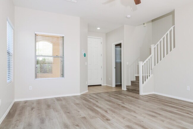 Building Photo - 18514 W Udall Dr