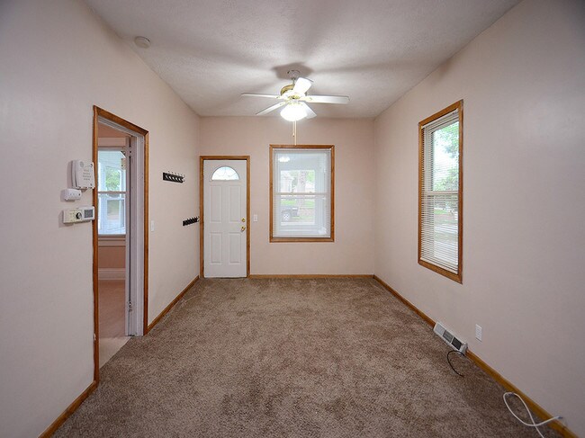 Building Photo - 3821 Castelar St