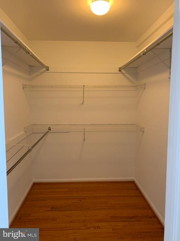 Foto del edificio - 7429 Dunnington Pl