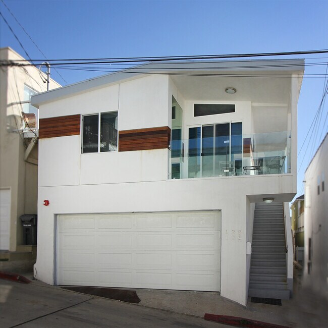 Building Photo - 126 Seaview St