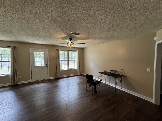 Building Photo - Home for Rent