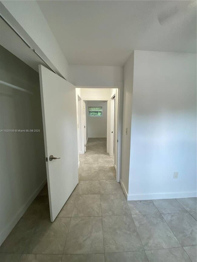 Building Photo - 1351 NW 45th St