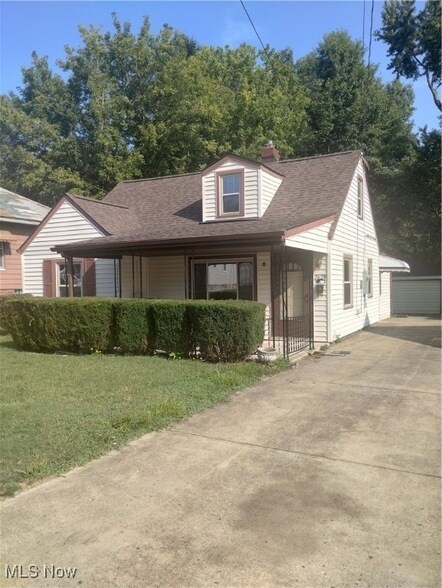Primary Photo - 2628 Austin Ave