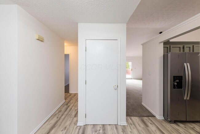 Foto del edificio - 2423 Sutter Pkwy