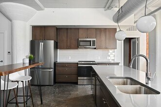 Building Photo - 3829 Main St