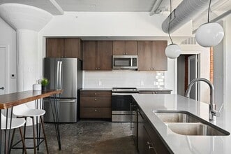 Building Photo - 3829 Main St