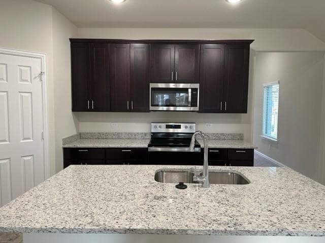 Building Photo - 433 Alpha Rd