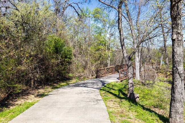Silverthorne Park is a 6.54 acre park with many walking trails located in Highland Village.