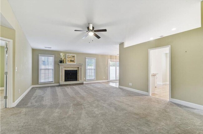 Building Photo - Charming 3BR House in Alpharetta