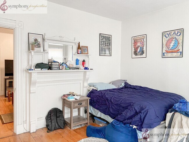 Building Photo - HOT BROOKLINE LISTING!!!!!