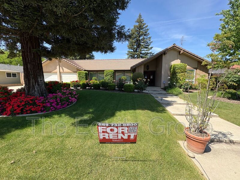 Foto principal - 733 N Fulgham Ct