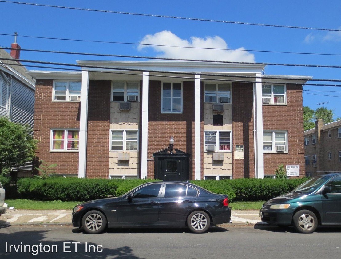 Primary Photo - 25 Linden Ave