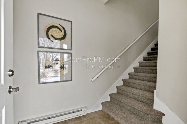 Building Photo - 2514 Owens Ave