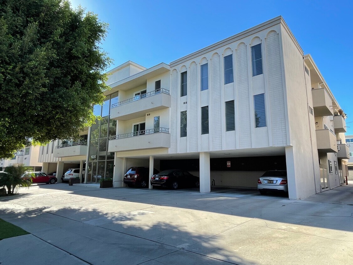 Foto principal - 1835 Camden Ave
