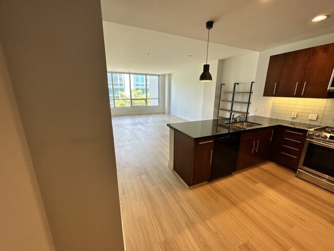 Foto del edificio - 325 Berry St