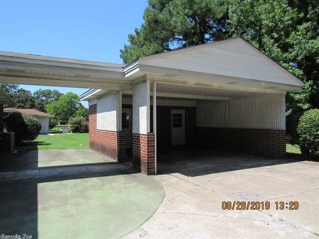 Building Photo - 2416 College Ave