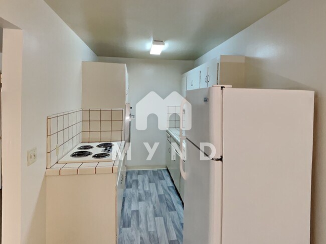 Foto del edificio - 629 N 1st St Apt 1