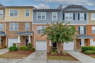 Building Photo - 805 Tulip Poplar Way
