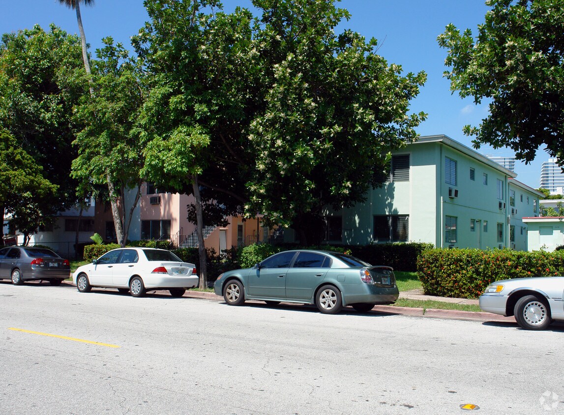 Foto del edificio - 634 Jefferson Ave