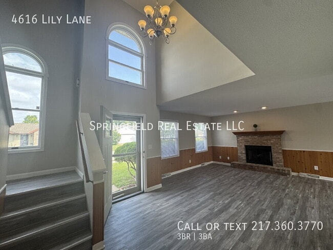 Building Photo - 4616 Lily Ln
