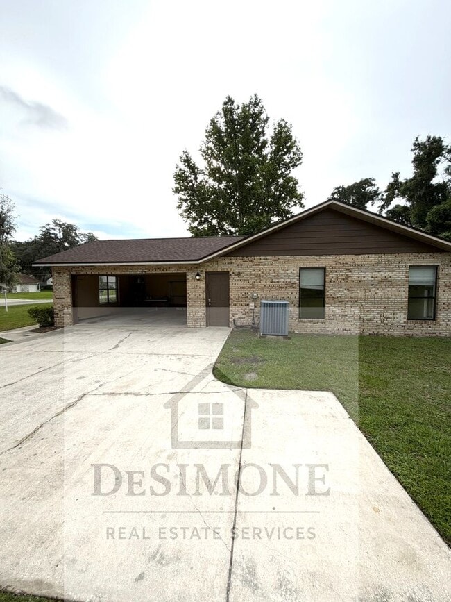 Building Photo - Charming 3BR Home in Country Oaks – Close to West Marion Hospital, Shopping, Dining & WEC