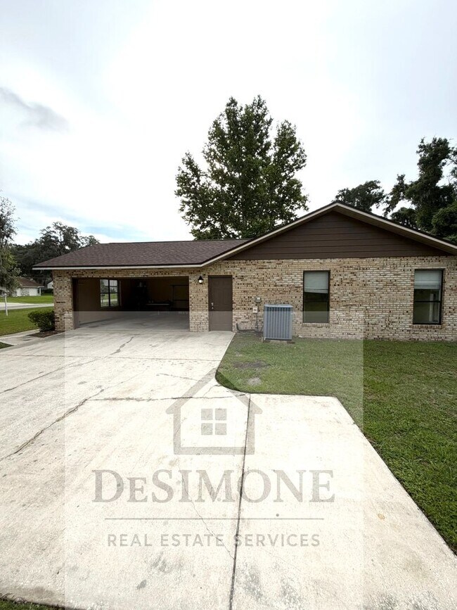 Foto del edificio - Charming 3BR Home in Country Oaks – Close to West Marion Hospital, Shopping, Dining & WEC