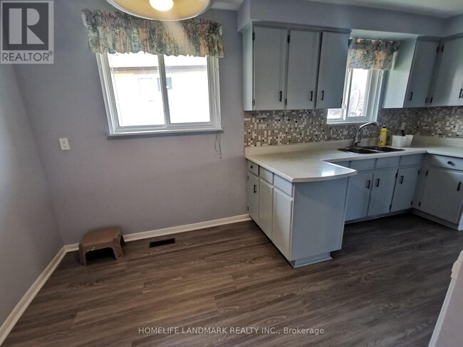 Building Photo - 16 Nortonville Dr