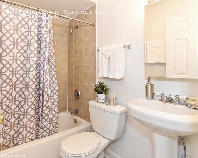 Foto del edificio - 15938 Le Claire Ave