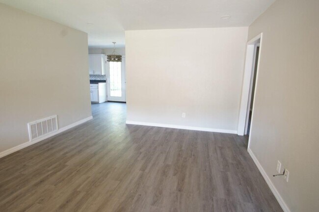 Foto del edificio - 2035 Allenhurst St
