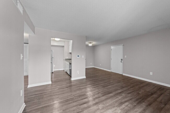 Foto del edificio - Bryan Woods Apartment