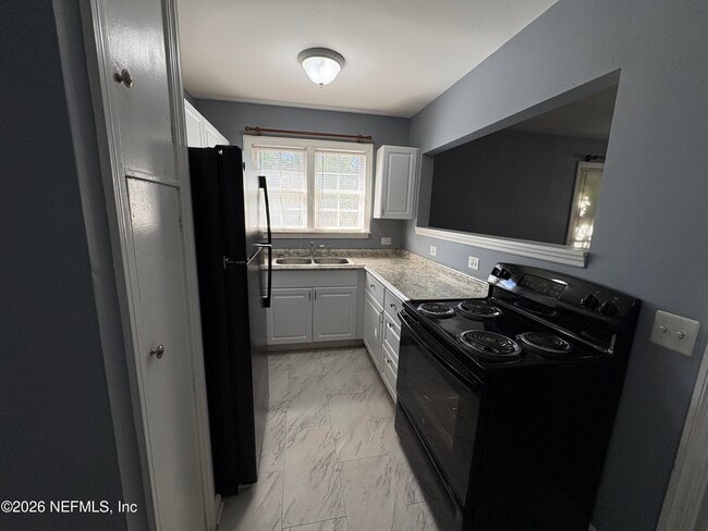 Building Photo - 2966 Remington St