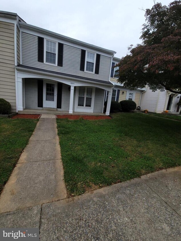 18214 Smoke House Ct, Germantown, MD 20874 Townhome Rentals in