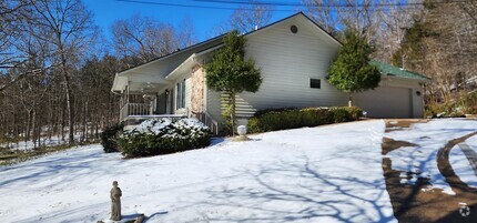 Building Photo - 107 Cherokee Rd