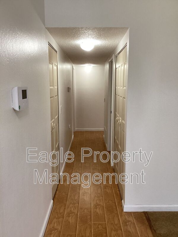 Foto del edificio - 9396 Sparks Way