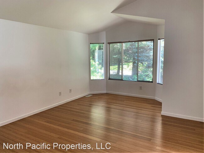 Building Photo - 3 br, 2.5 bath House - 2012 163rd St. SE.