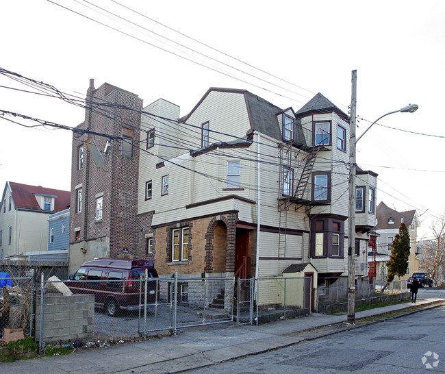 Building Photo - 202 Buena Vista Ave